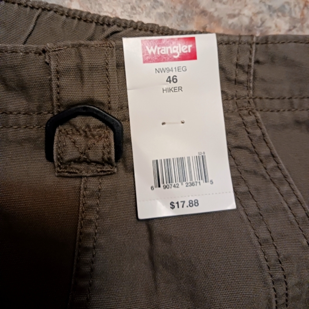 Wrangler Hiker Men's Shorts in Olive Brown